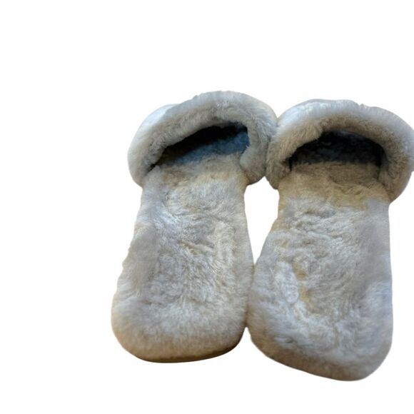 Tory Burch Double T Gray Shearling Slides, Size 7.5 - Picture 8 of 9